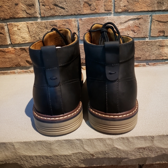 Florsheim Norwalk Plain Toe Chukka Boot Size 9.5 - Picture 4 of 10